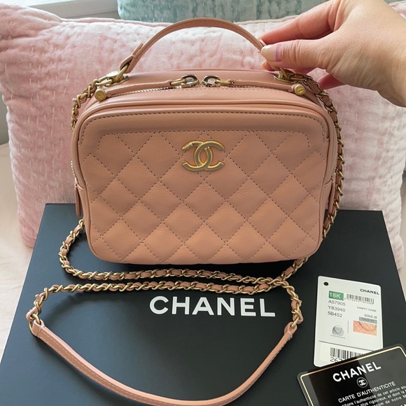 CHANEL Quilted Small Vanity Camera Bag Beige/Pink - Picture 2 of 16